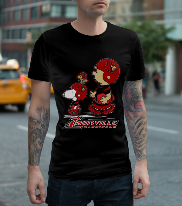 Snpfootball Louisville Cardinals Charlie Brown And Snoopy T-Shirt