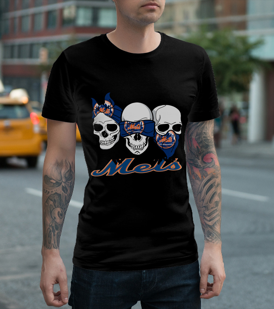 3 Skulls Mets Logo Bandanas T-Shirt