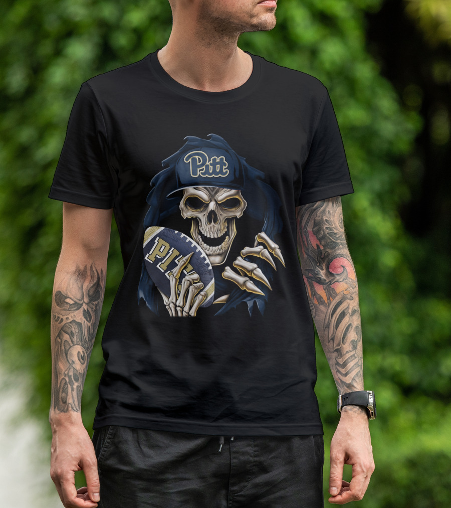 Pitt Panthers Skull Holding Football T-Shirt