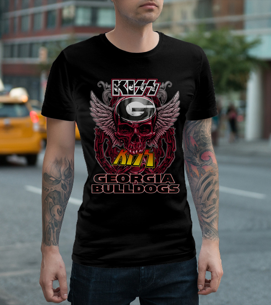 Kiss Georgia Bulldogs Skull Helmet Wings T-Shirt