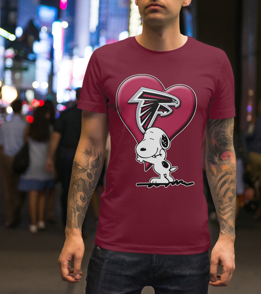 Snoopy Hugging Atlanta Falcons Heart T-Shirt