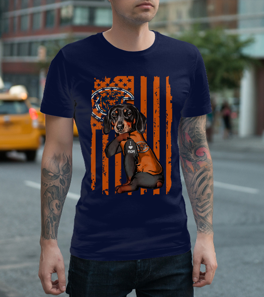 Dachshund I Love Mom Chicago Bears Fan Orange Flag T-Shirt