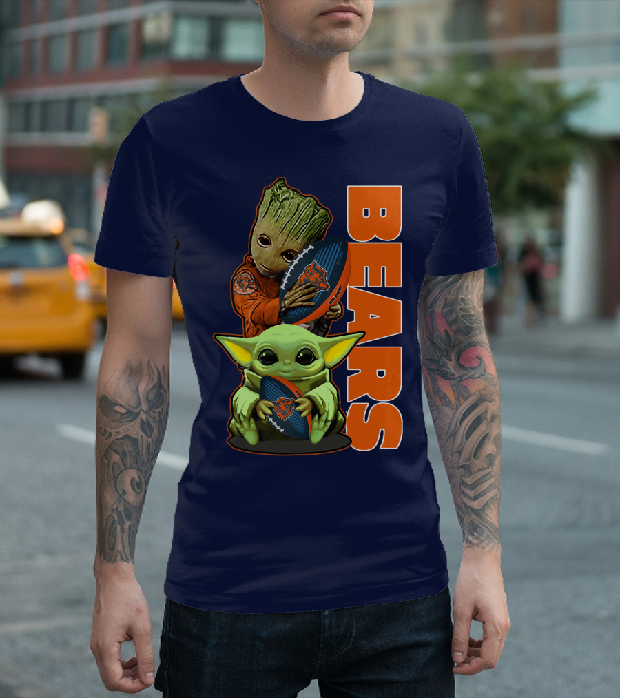 Grzd CHICAGO BEARS Baby Groot And Baby Yoda Football T-Shirt