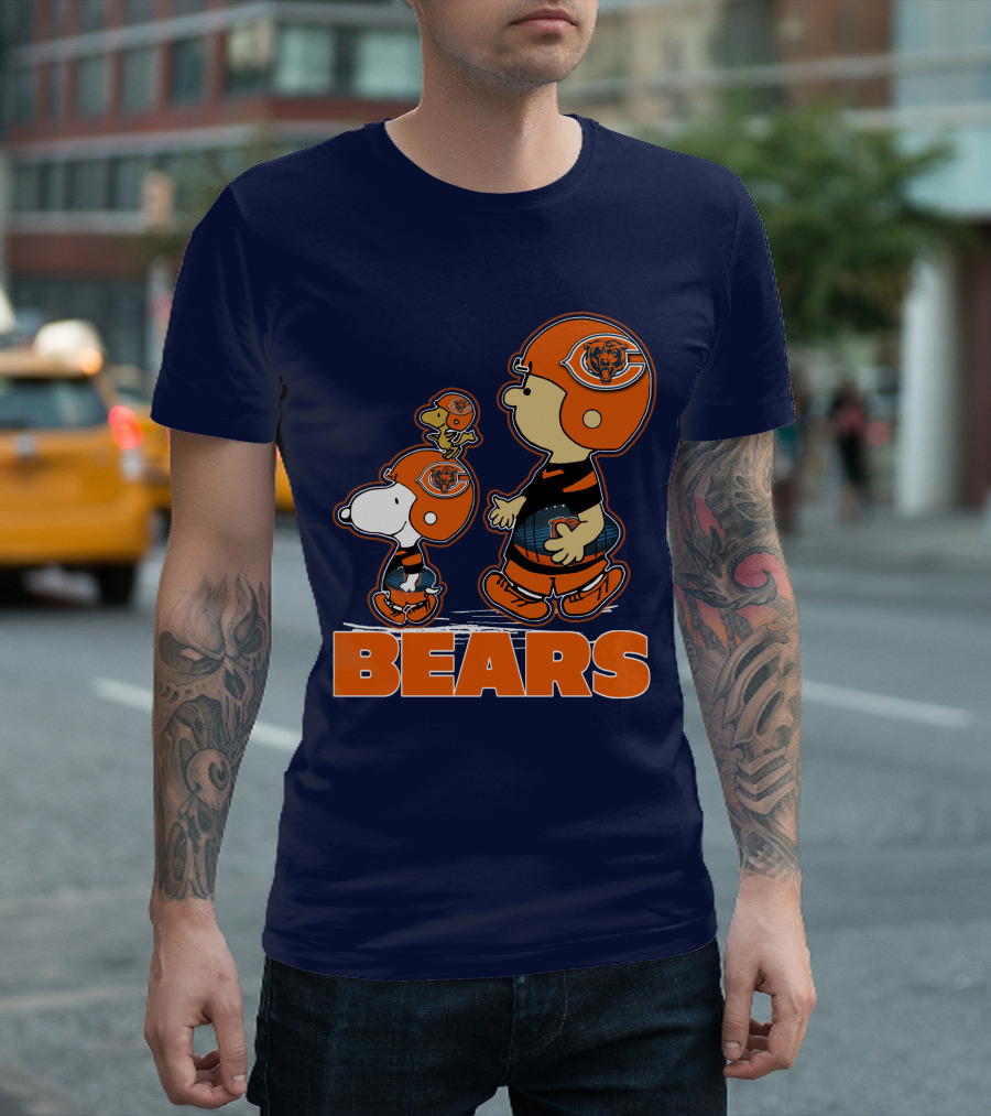 Snpfootball CHICAGO BEARS Characters With Helmets T-Shirt