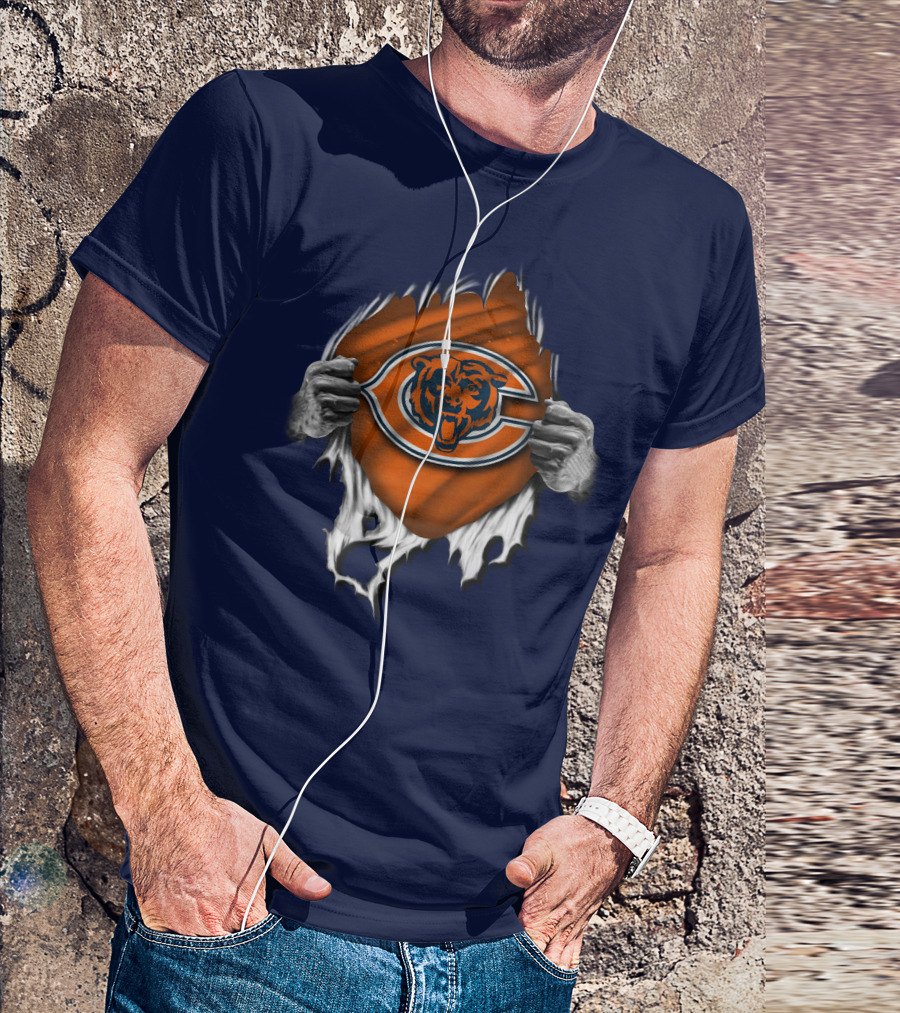 Torn CHICAGO BEARS Logo With Rip Effect Hands T-Shirt
