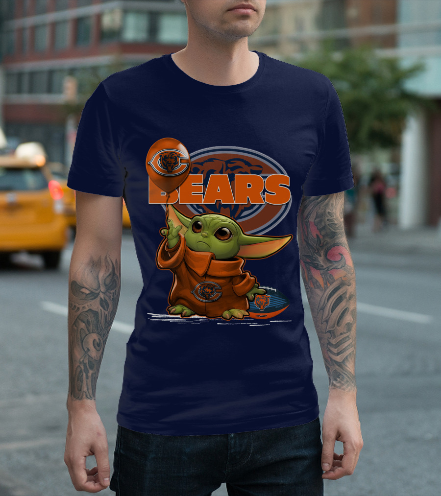 Yoda Chicago Bears Balloon and Football T-Shirt