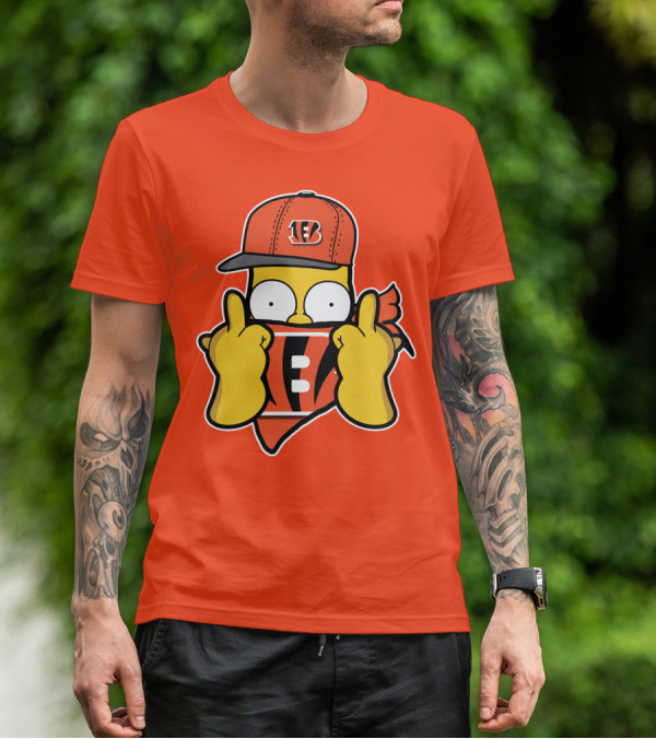 Cincinnati Bengals Fan Cartoon Character With Logo Cap And Scarf T-Shirt