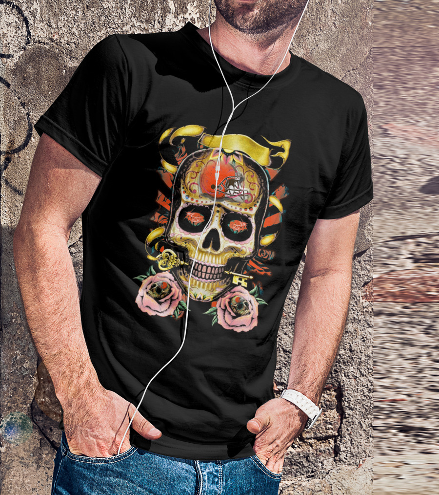 Cleveland Browns Sugar Skull Helmet Roses T-Shirt