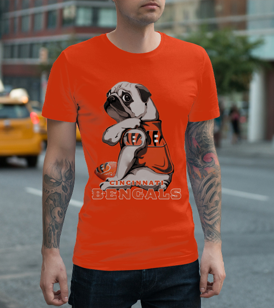 Cincinnati Bengals Pug Football Fan T-Shirt