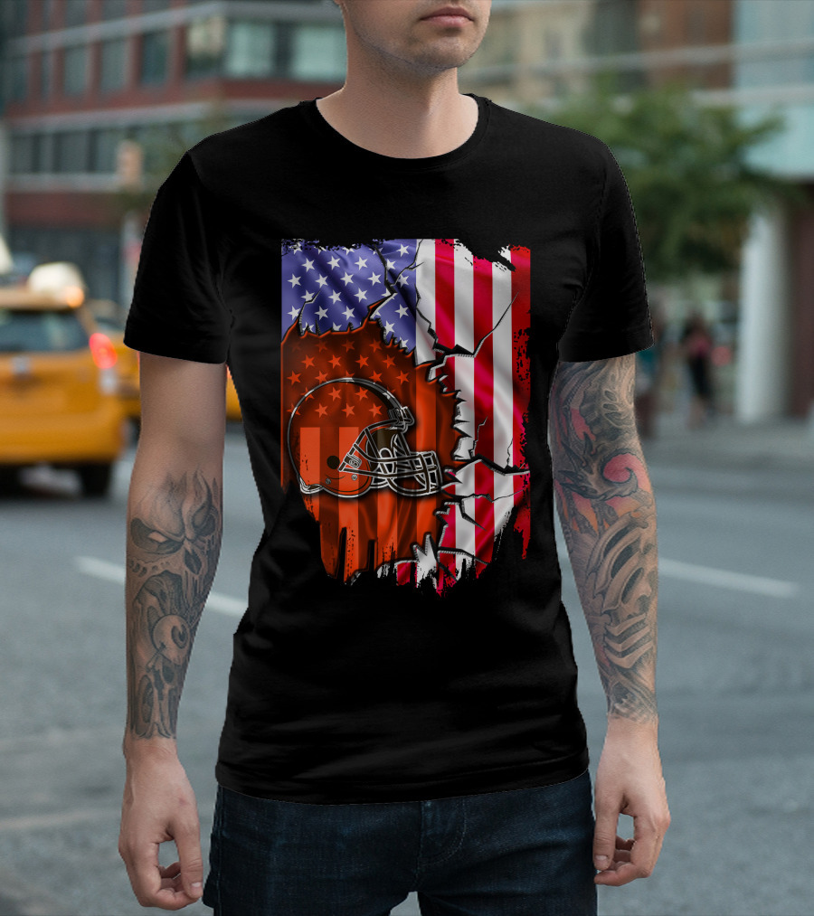 Cleveland Browns Helmet American Flag T-Shirt