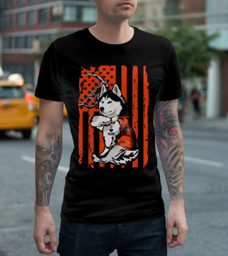 Siberian Husky CLEVELAND BROWNS Football Fan Love Mom T-Shirt