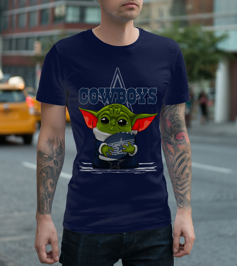 COWBOYS Yoda Holding Football Star T-Shirt