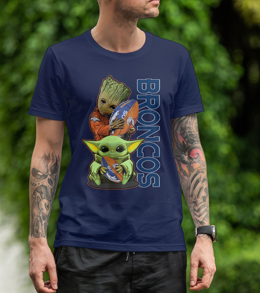 Grzd Denver Broncos Groot And Baby Yoda Holding Broncos Football T-Shirt