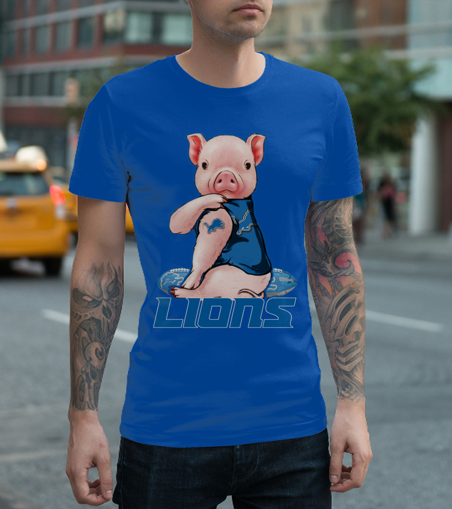 Pig with Detroit Lions T-Shirt