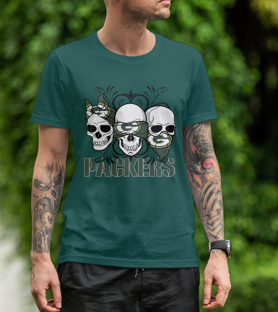 Packers Three Skulls With Green Bay Bandanas T-Shirt