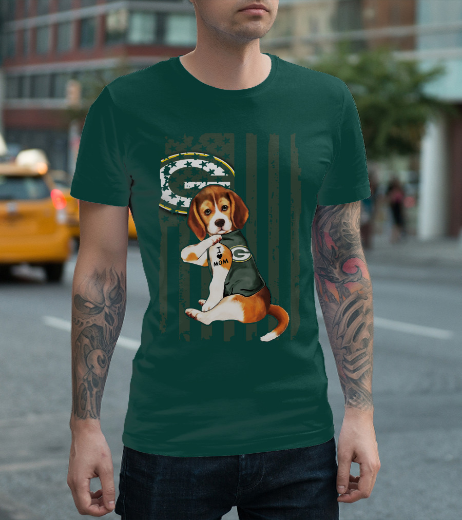 Beagle Wearing Green Bay Packers Jersey With I Love Mom Tattoo T-Shirt