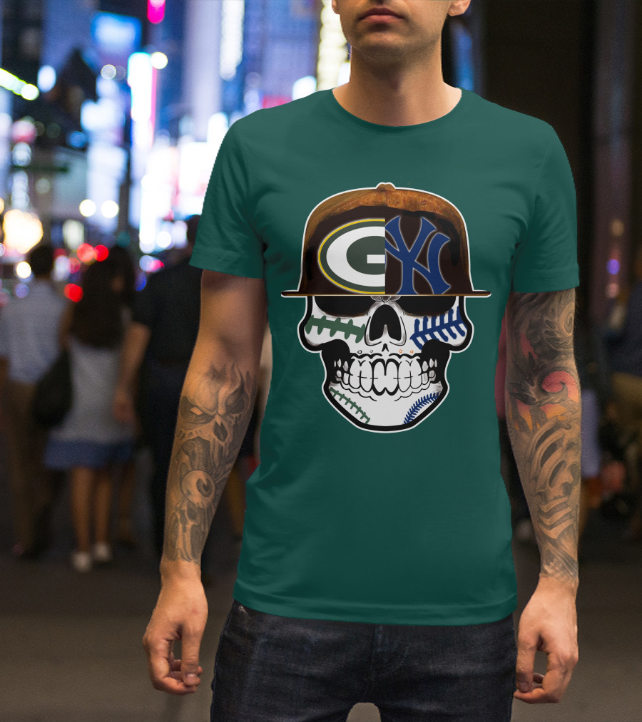 Green Bay Packers New York Yankees Split Skull Cap T-Shirt