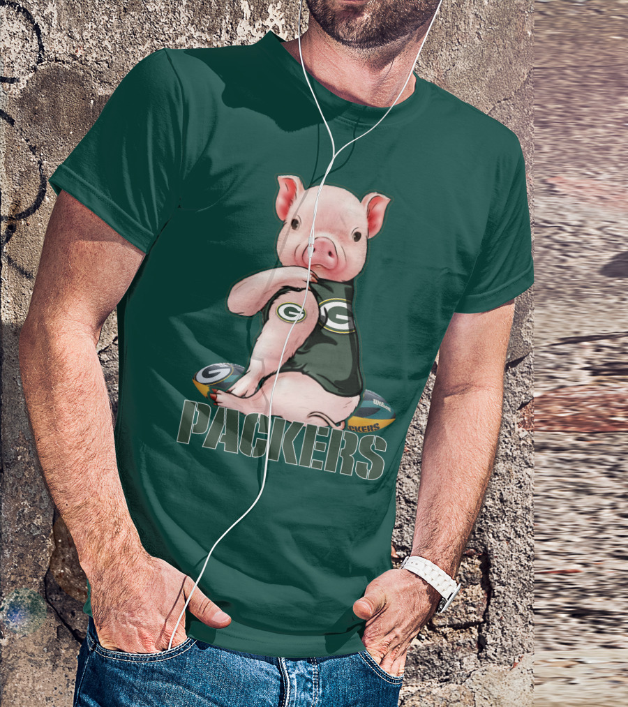 Green Bay Packers Pig Holding Football T-Shirt