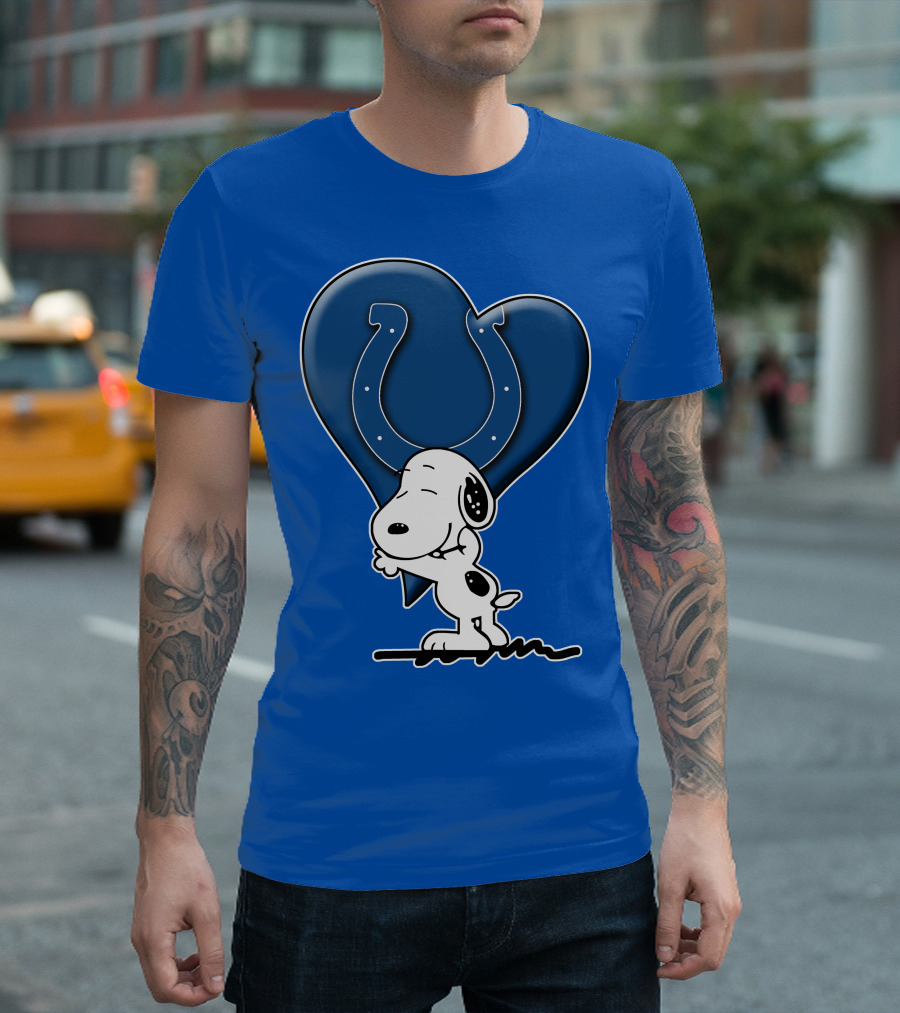 Snoopy Hugging Indianapolis Colts Heart T-Shirt