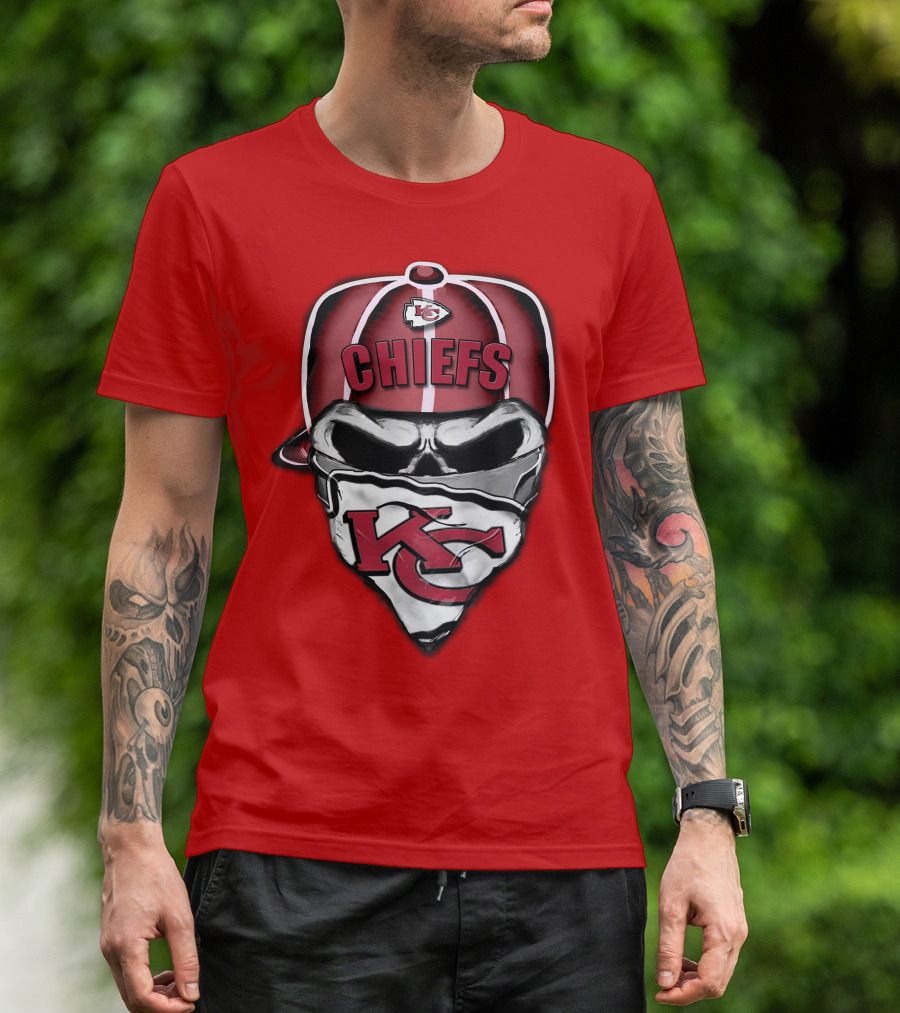 Kansas City Chiefs Skull Bandana Logo Cap T-Shirt
