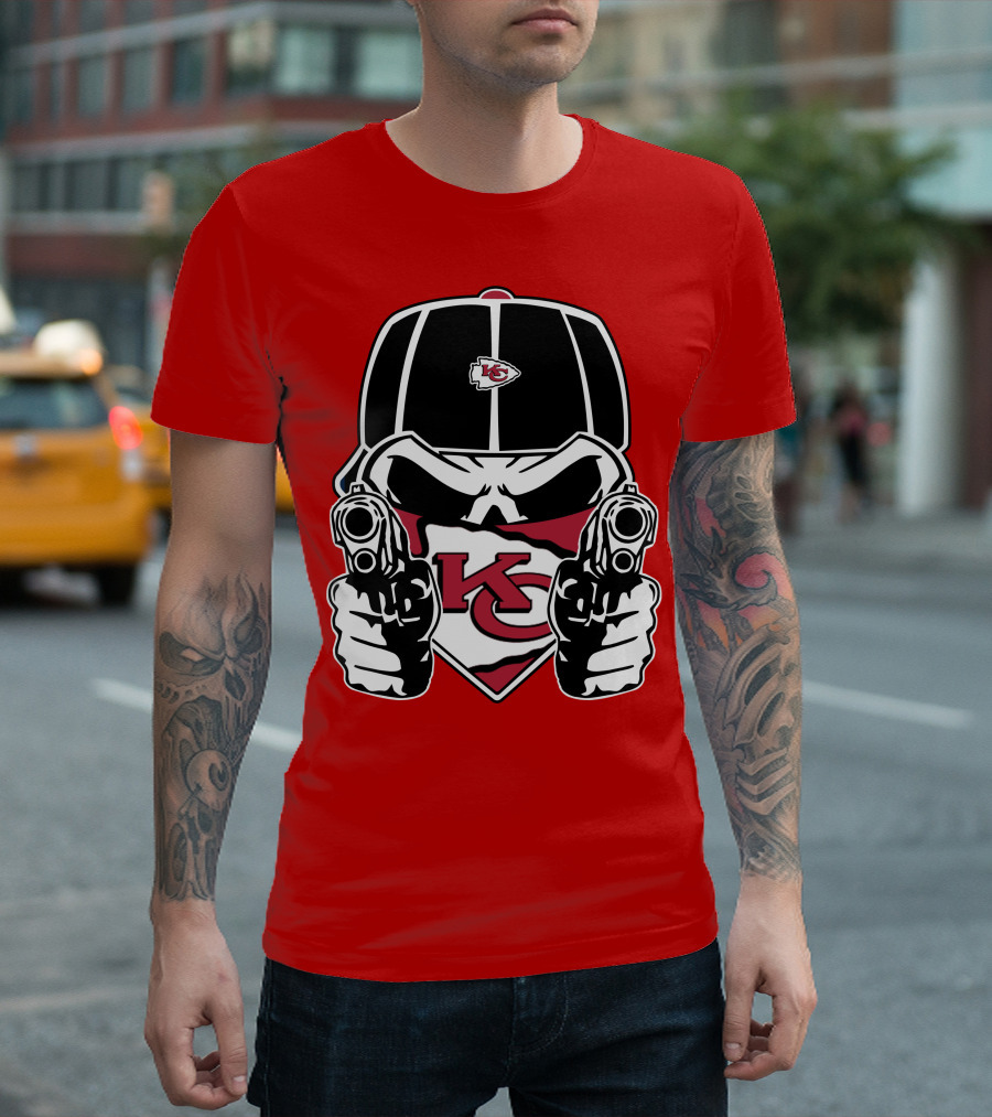Kansas City Chiefs Bold Skull Logo Showdown T-Shirt
