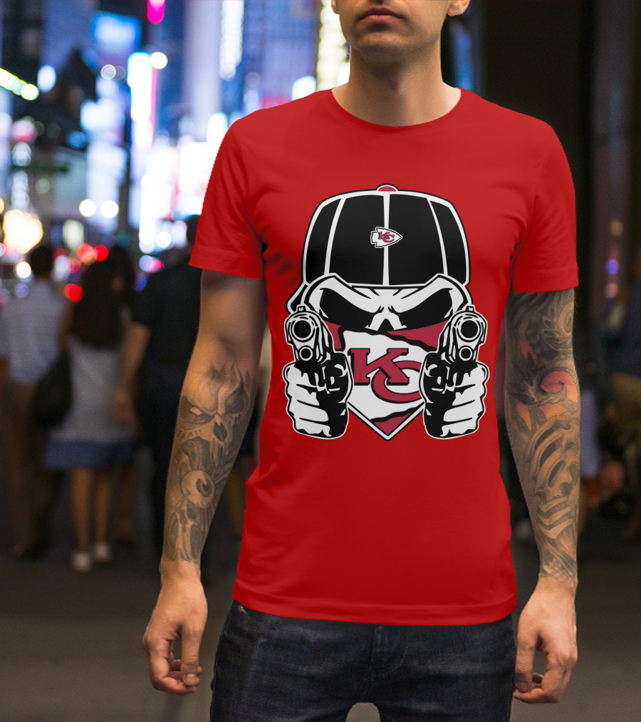 Kansas City Chiefs Bold Skull Logo Showdown T-Shirt