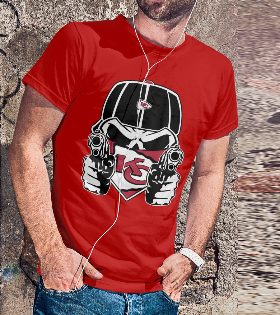 Kansas City Chiefs Bold Skull Logo Showdown T-Shirt