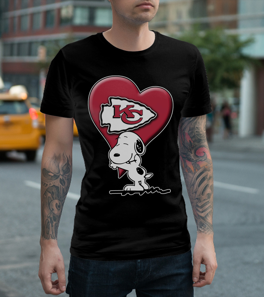 Snoopy Kansas City Chiefs Heart T-Shirt