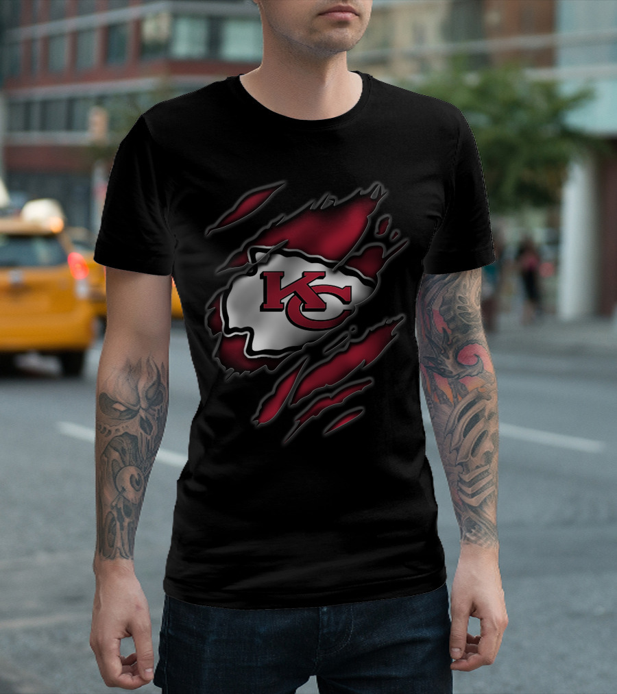 Torn Kansas City Chiefs KC Arrowhead Logo Tear Effect T-Shirt