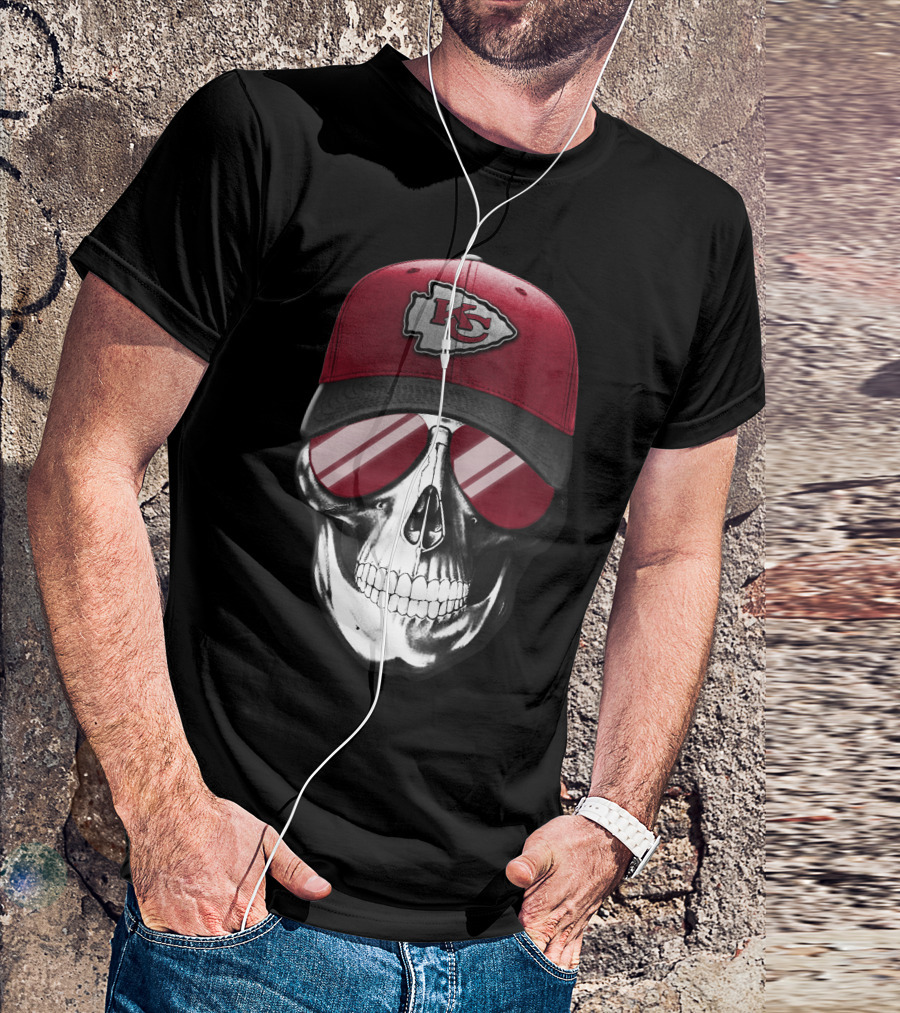 Skull Wearing Kansas City Chiefs Hat With Reflective Shades T-Shirt