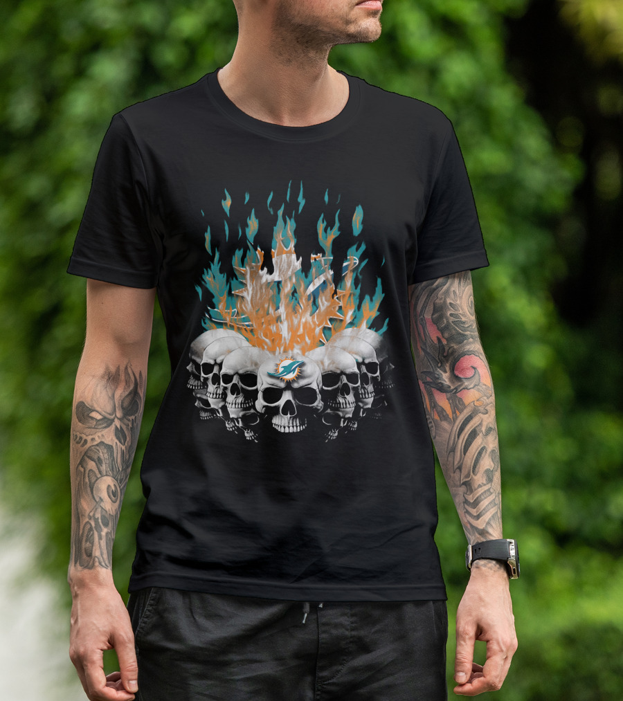 Miami Dolphins Skull Flames Graphic 18 T-Shirt