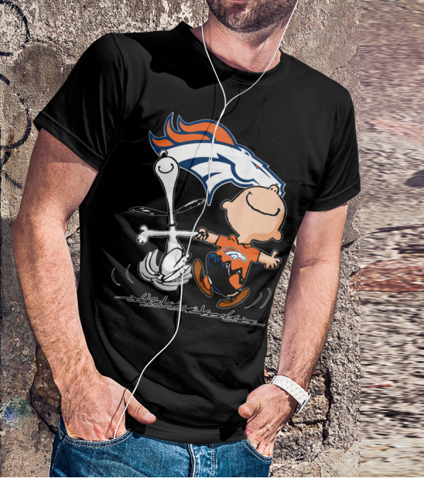 Snoopy Charlie Brown Dancing With Denver Broncos T-Shirt
