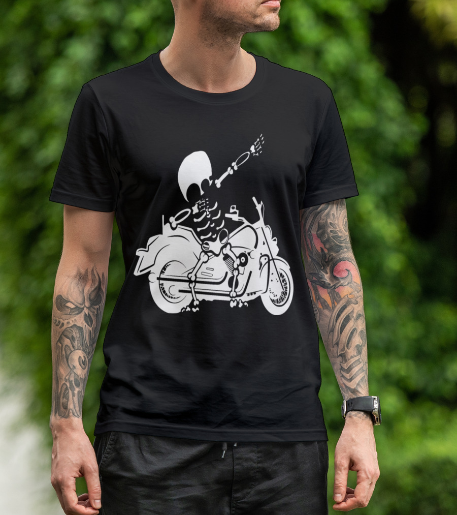 New Dabbing Skeleton On Custom Motorcycle For Enthusiasts T-Shirt