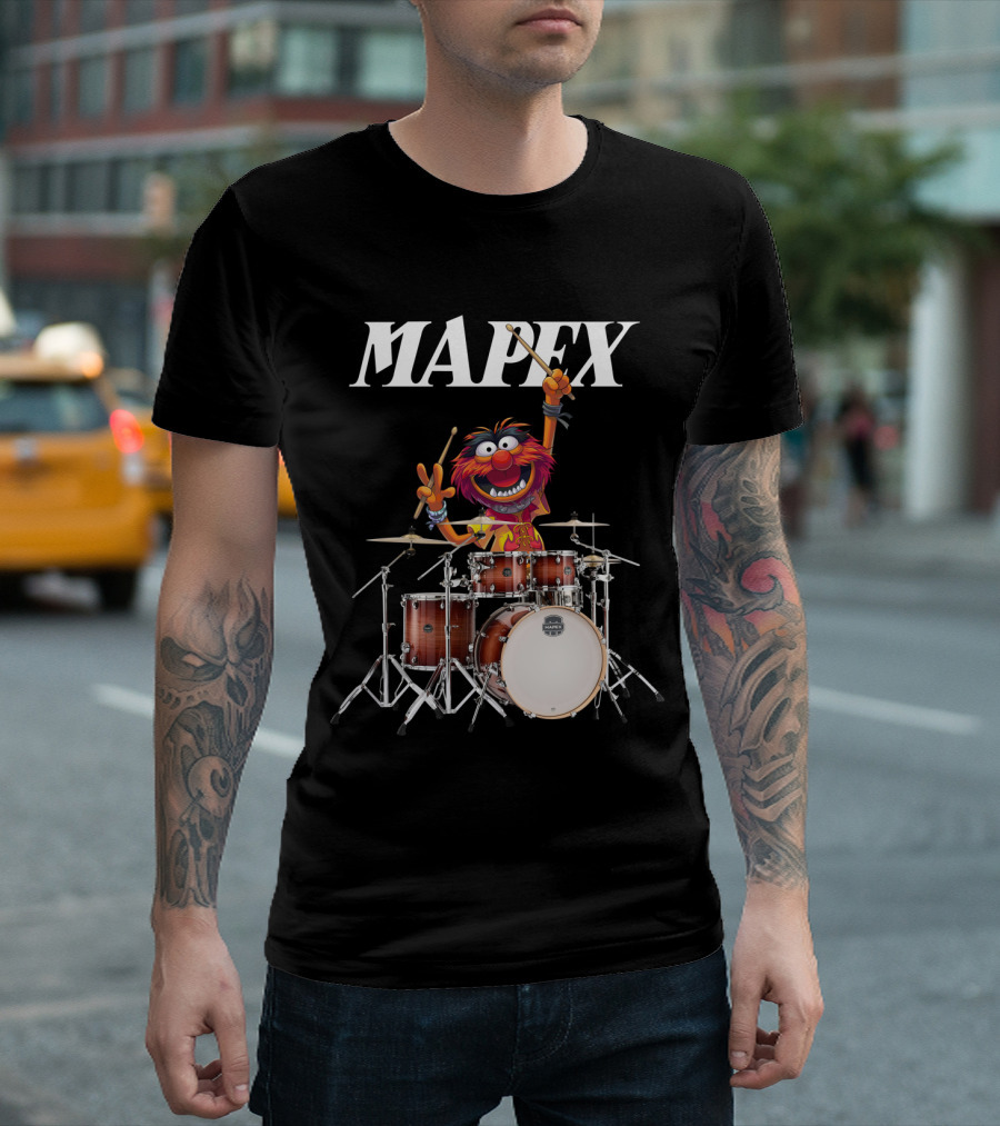 Mapex Animal from The Muppets Playing Drums Enthusiastically T-Shirt
