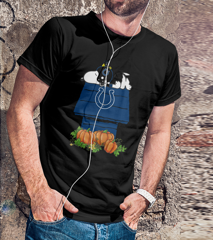 Indianapolis Colts Snoopy Doghouse Pumpkin Patch T-Shirt