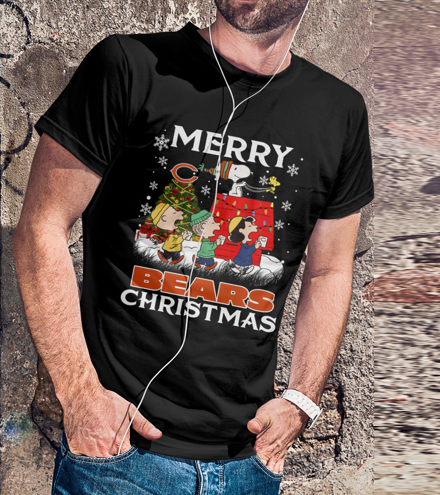 Chicago Bears Snoopy Merry Christmas Peanuts Holiday T-Shirt