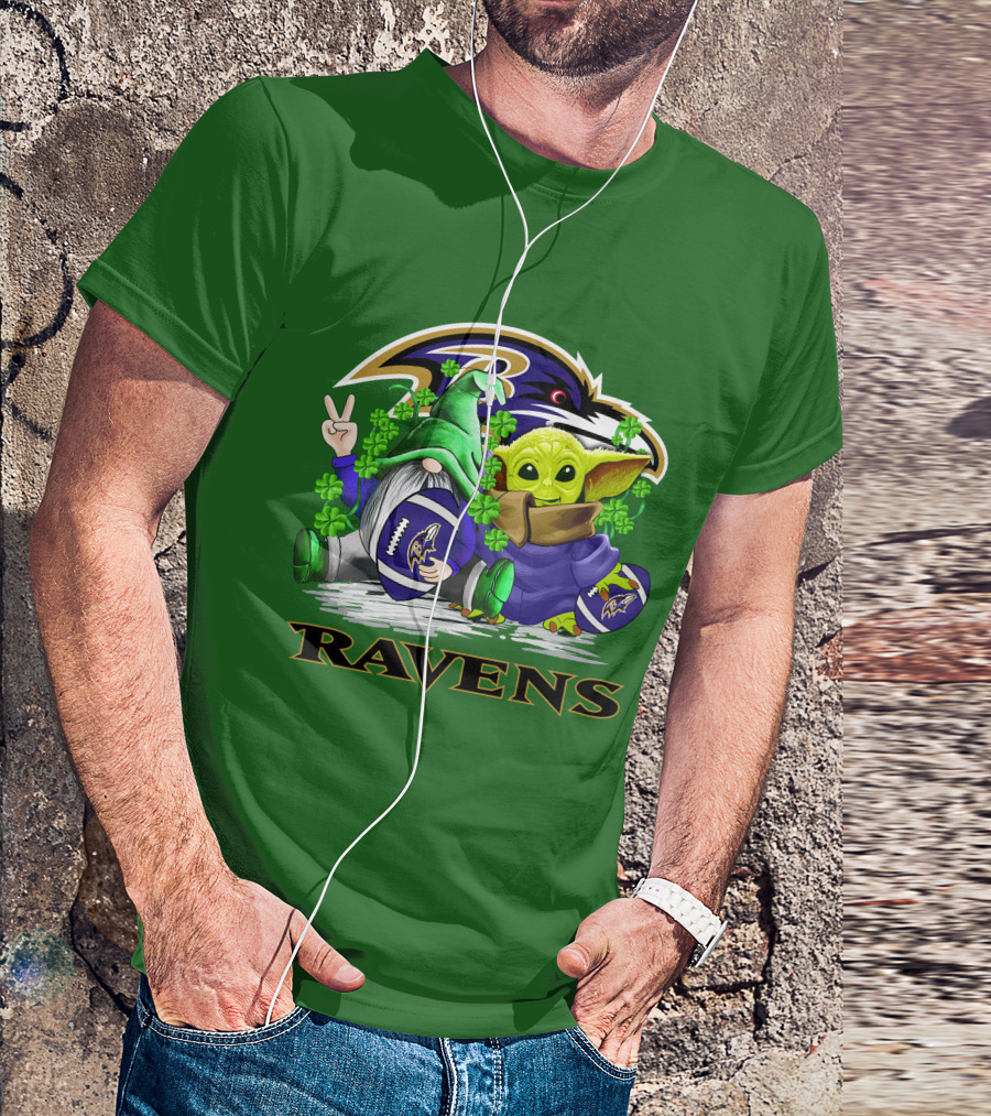 Baltimore Ravens St. Patrick's Day Football Gnome And Baby Alien With Shamrocks T-Shirt
