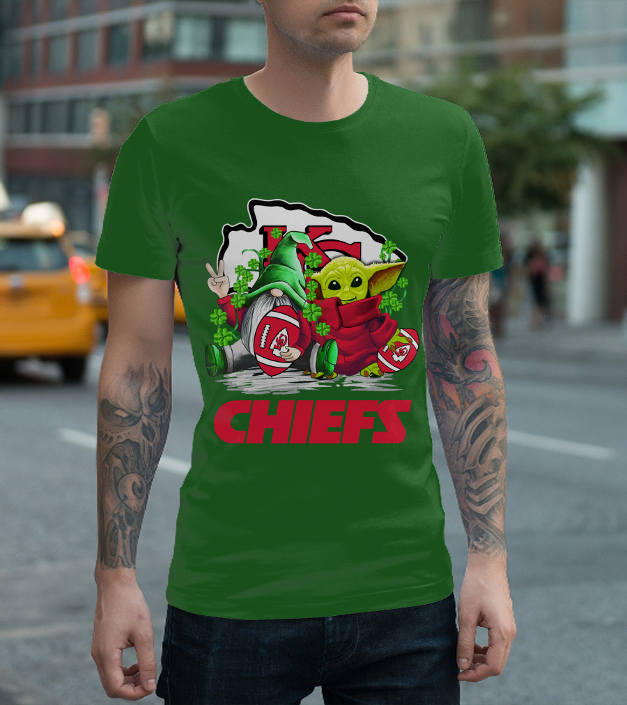Kansas City Chiefs St. Patrick's Day Football Gnome and Baby Alien T-Shirt
