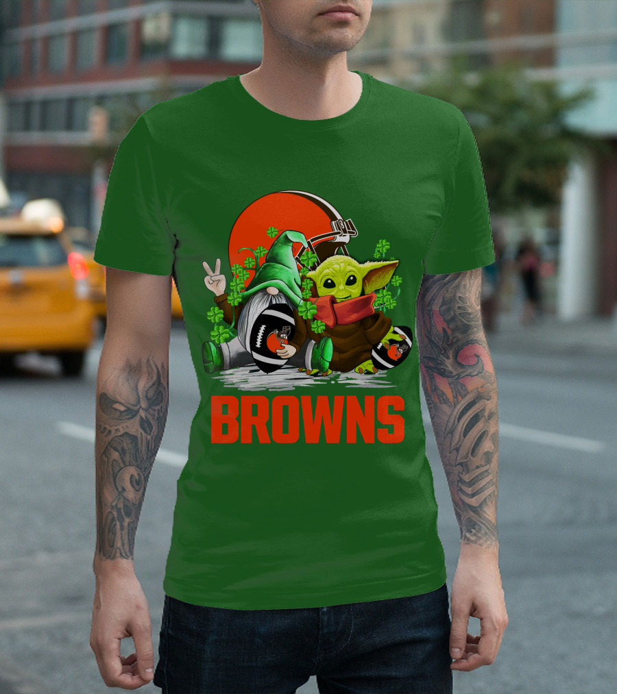Cleveland Browns Football St. Patrick's Day Gnome and Baby Yoda T-Shirt