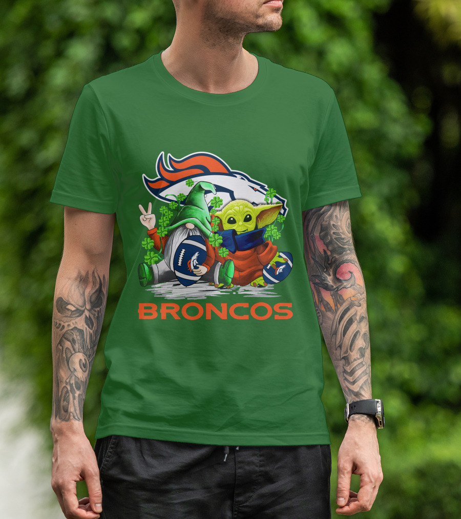 Denver Broncos Football St. Patrick’s Day Gnome And Green Alien With Shamrocks T-Shirt