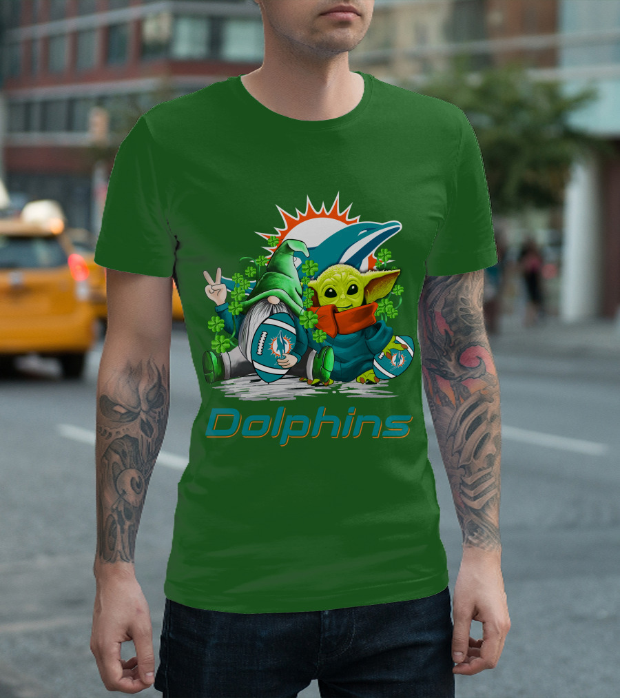 Miami Dolphins St Patrick's Day Football Gnome And Baby Alien With Shamrocks T-Shirt