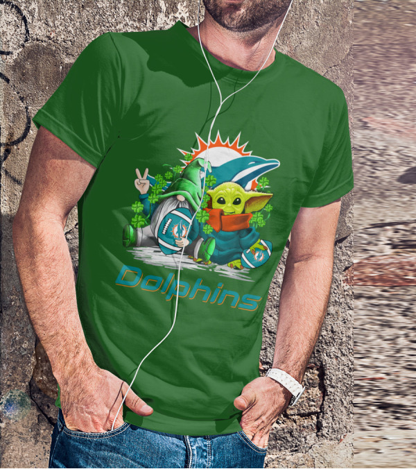 Miami Dolphins St Patrick's Day Football Gnome And Baby Alien With Shamrocks T-Shirt