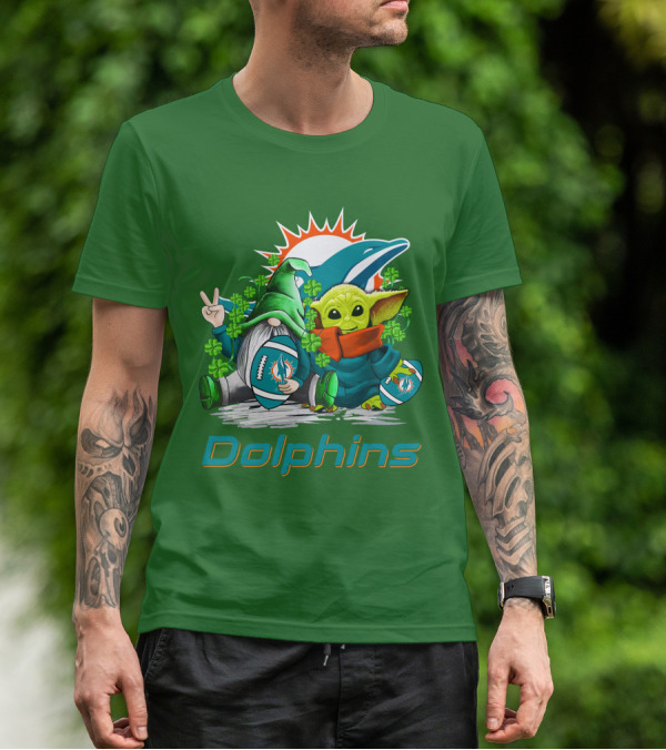 Miami Dolphins St Patrick's Day Football Gnome And Baby Alien With Shamrocks T-Shirt