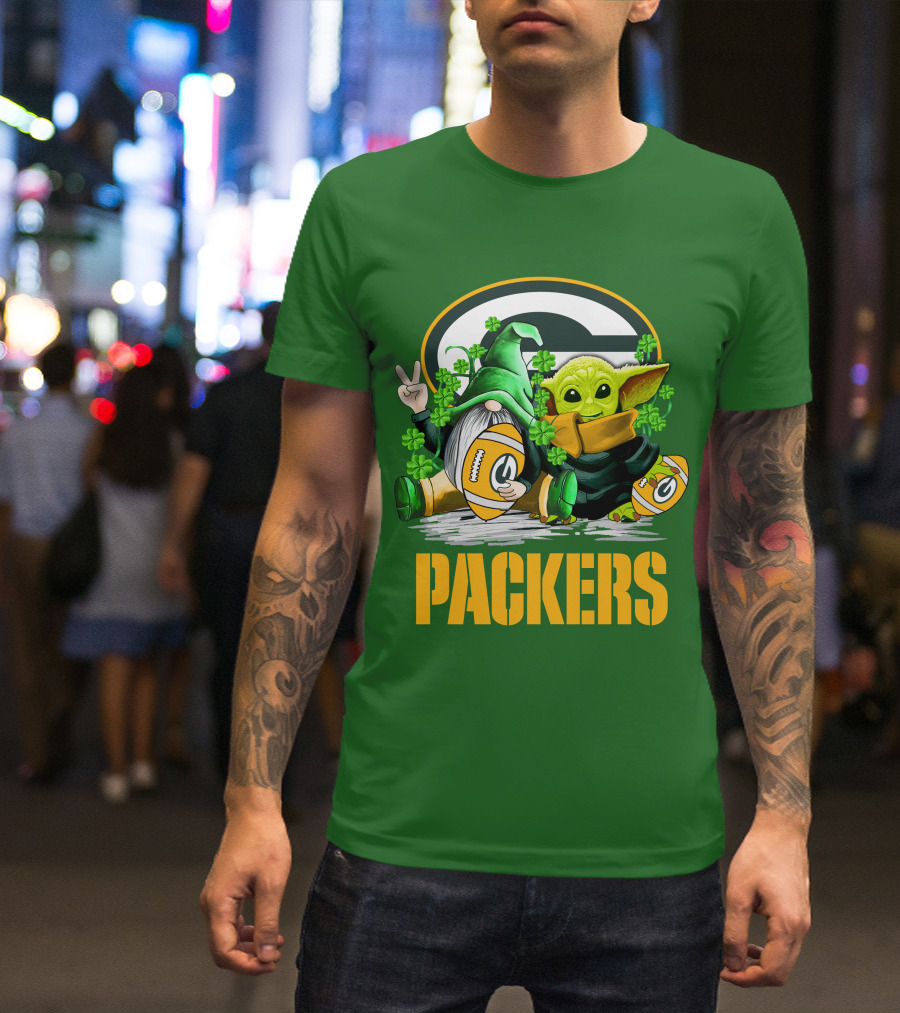 Green Bay Packers Shamrock Gnome And Alien Football St. Patrick's Day T-Shirt
