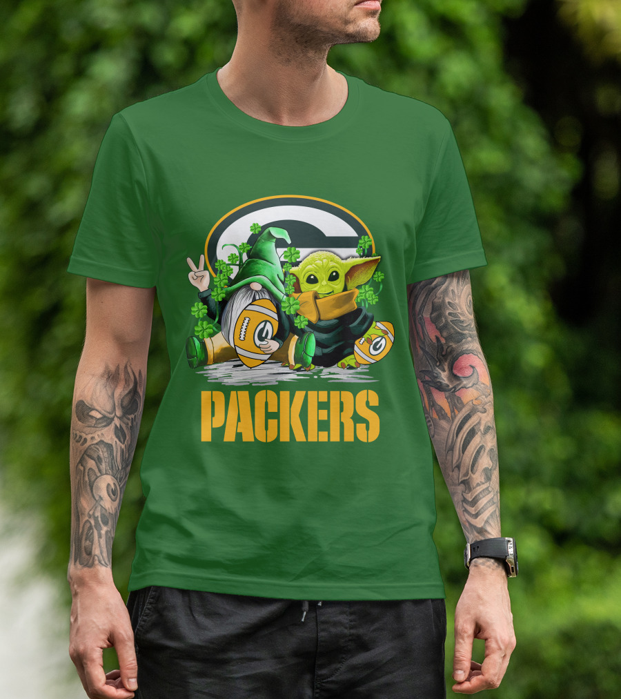 Green Bay Packers Shamrock Gnome And Alien Football St. Patrick's Day T-Shirt