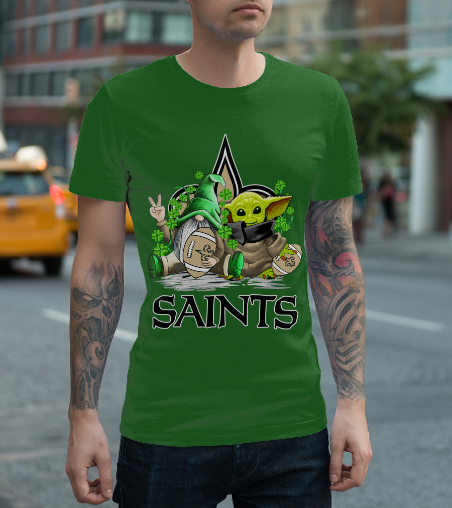 New Orleans Saints Football St. Patrick’s Day Gnome and Baby Alien with Shamrocks T-Shirt