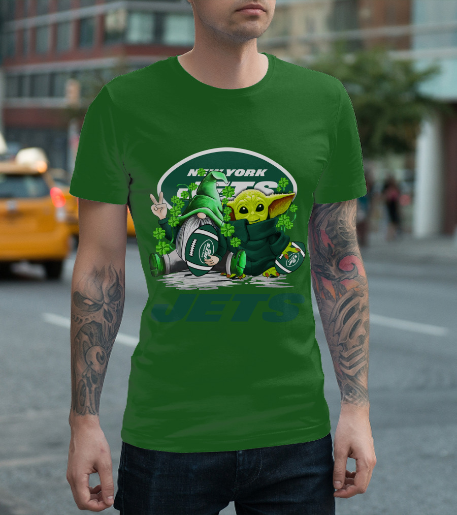 New York Jets Football St. Patrick's Day Baby Yoda and Gnome with Shamrocks T-Shirt