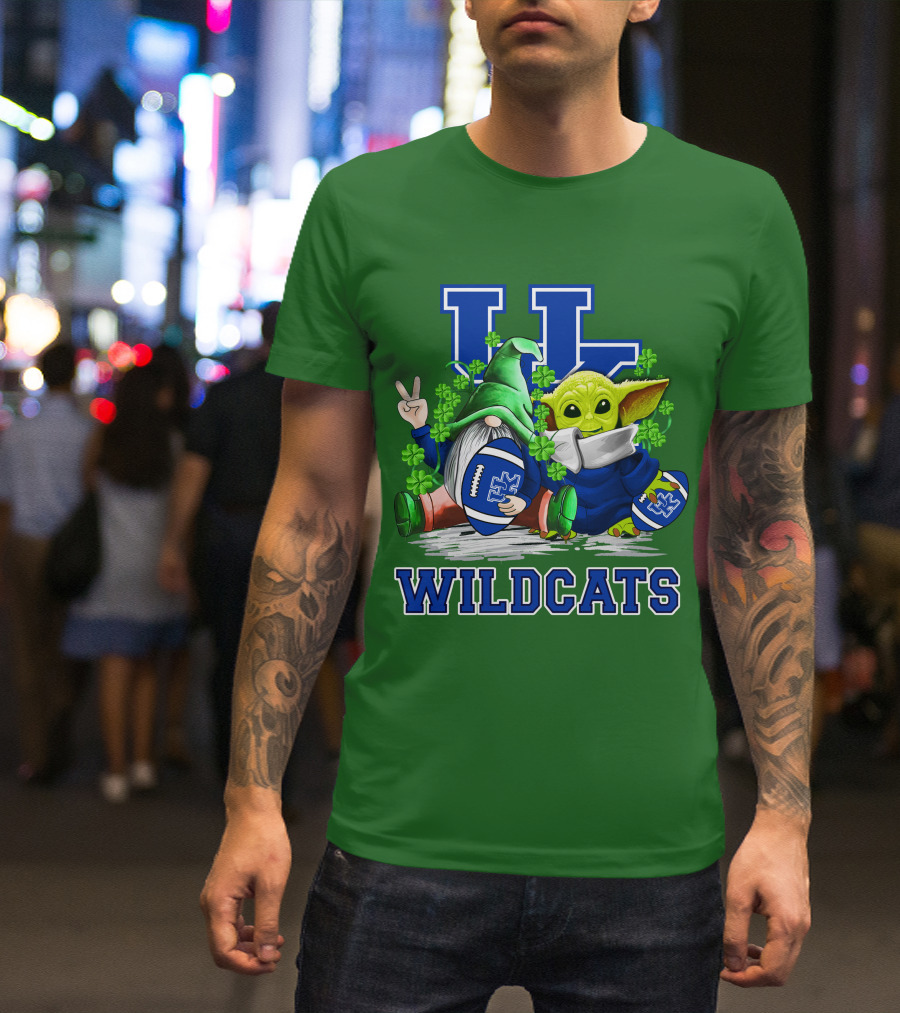 Kentucky Wildcats Football St. Patrick’s Day Shamrock Gnome And Green Alien T-Shirt