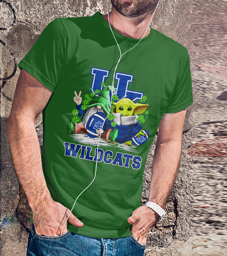Kentucky Wildcats Football St. Patrick’s Day Shamrock Gnome And Green Alien T-Shirt