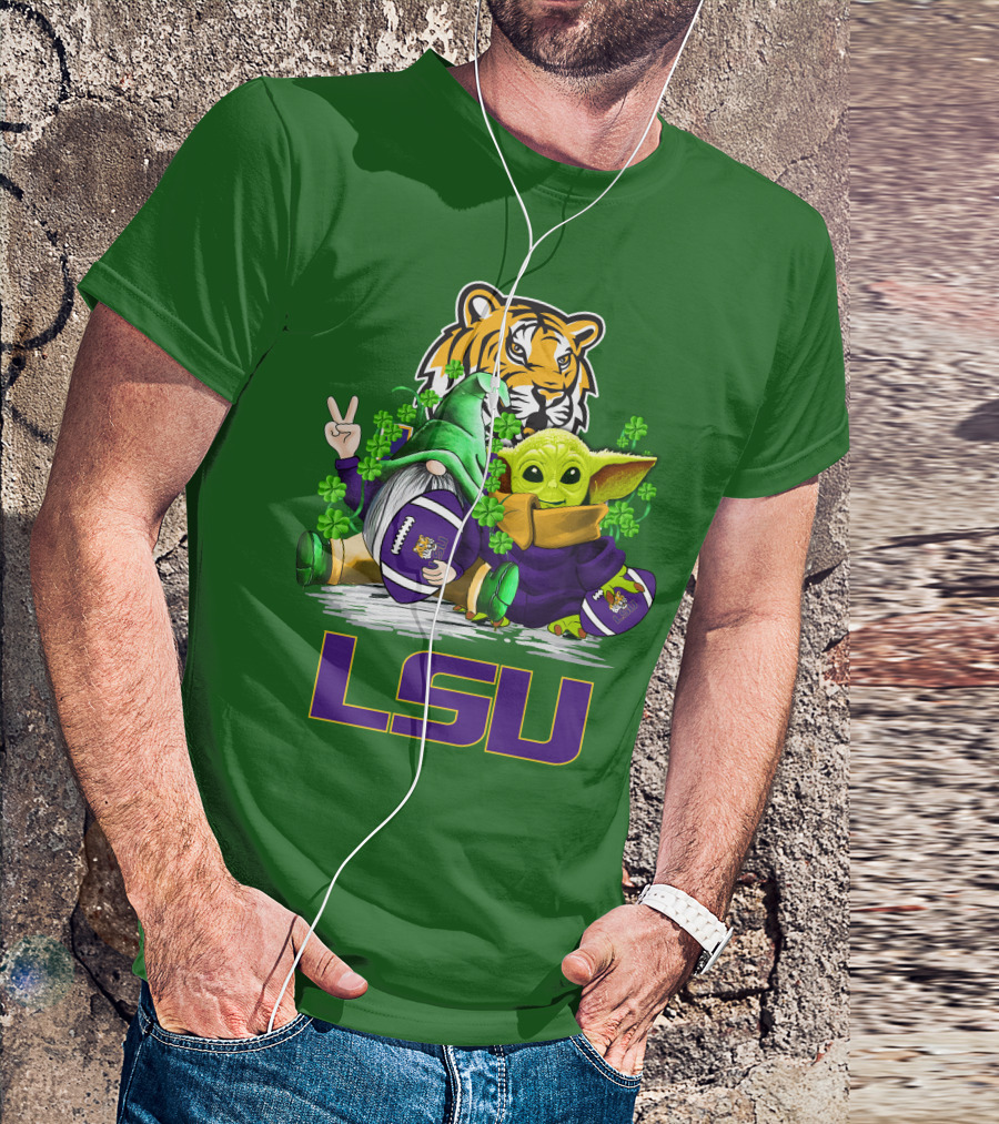 LSU Tigers Football St. Patrick's Day Gnome And Baby Alien With Shamrocks T-Shirt